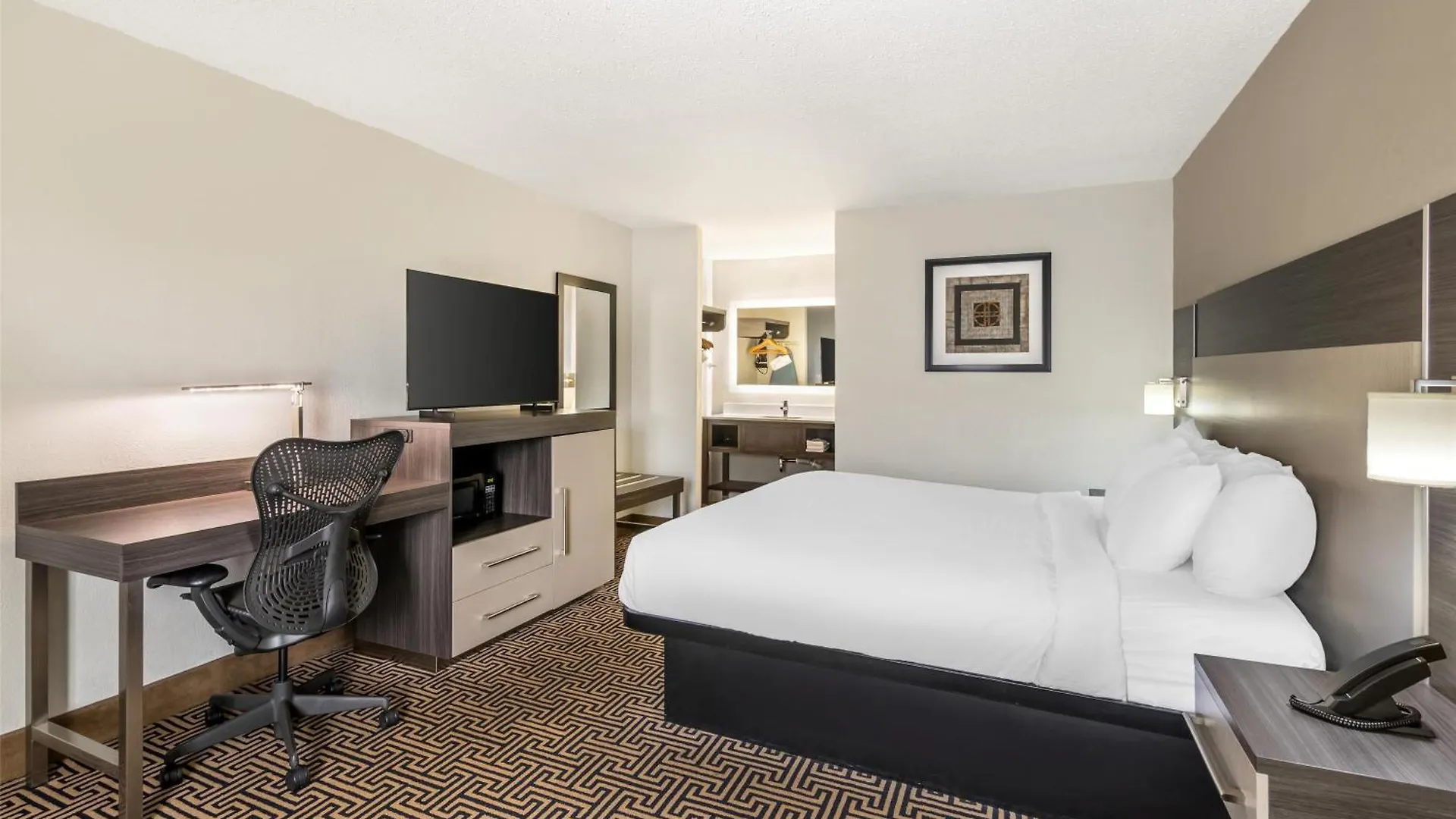Best Western Central Inn Savannah