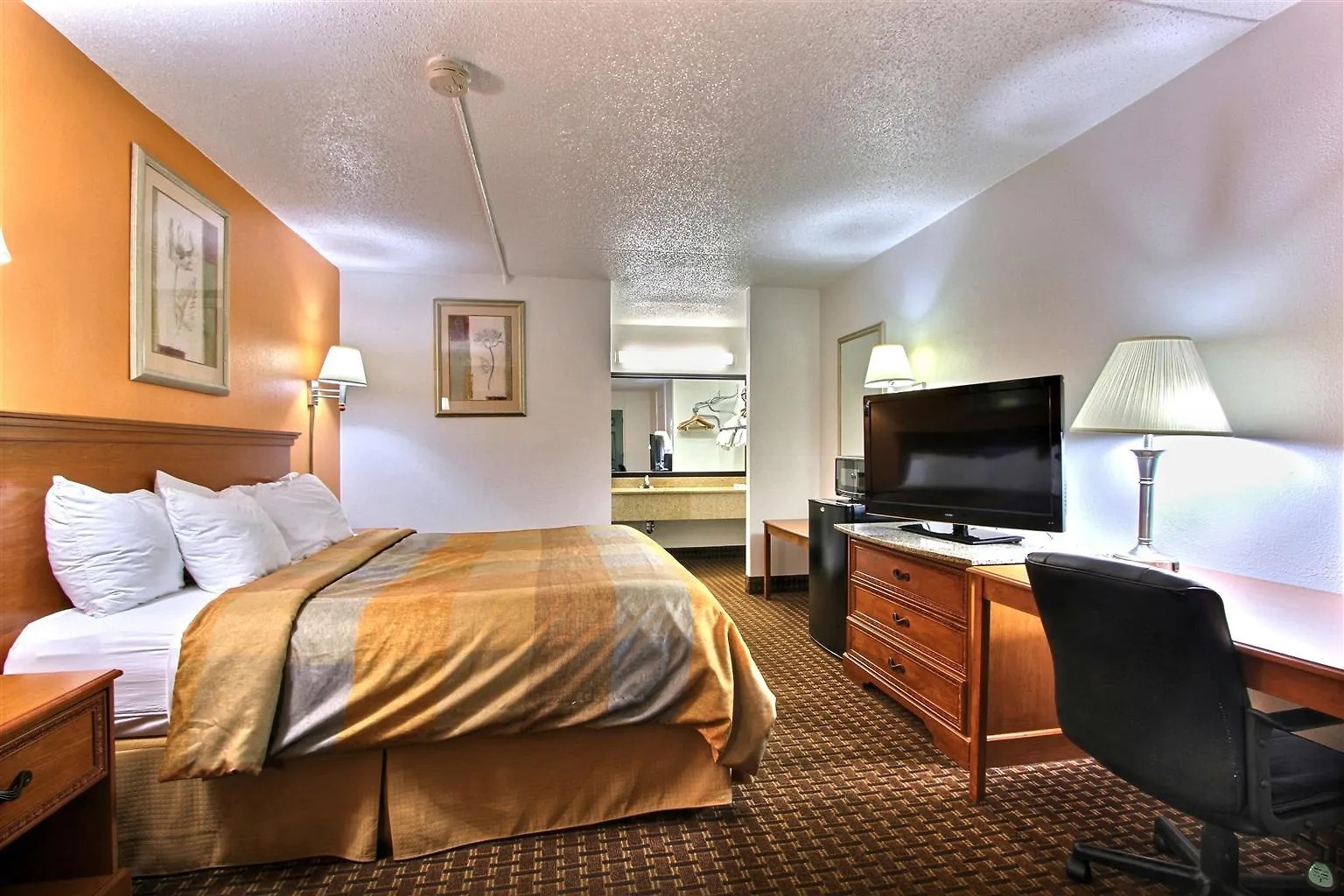 Best Western Central Inn Savannah